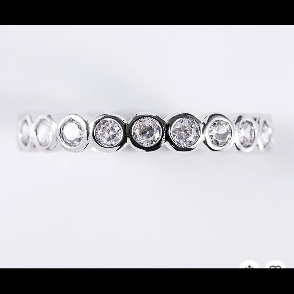 Beautiful Sterling Silver Eternity Ring - Picture 2 of 5